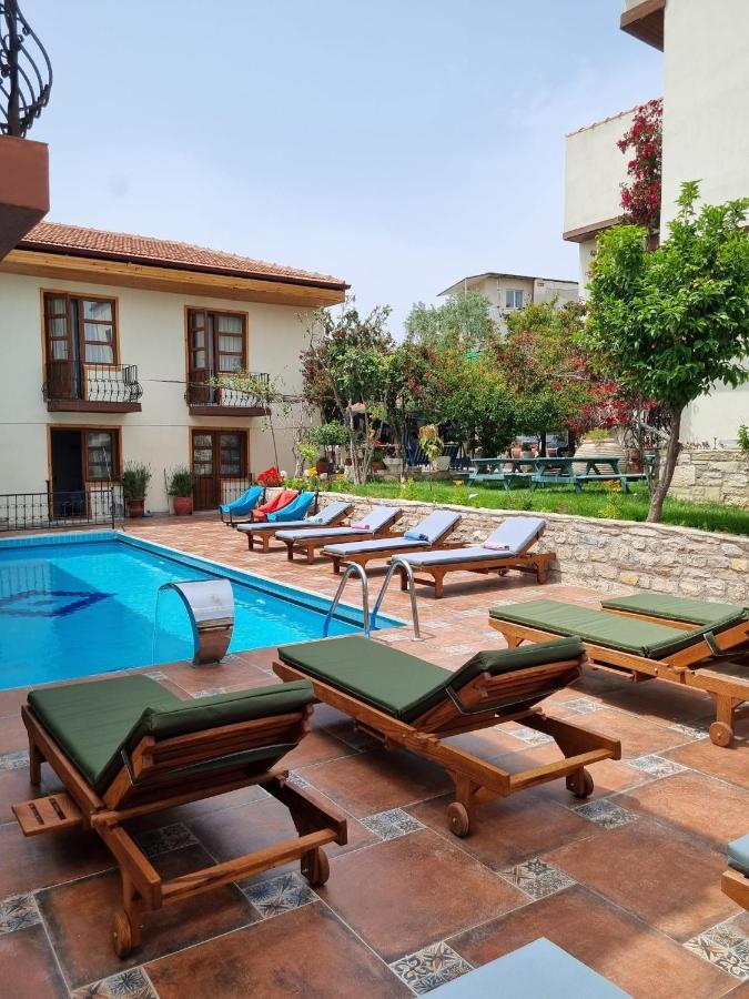 Kusadasi Sezgins Boutique Rooms Exterior foto